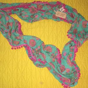 NWT Natural Life infinity scarf
